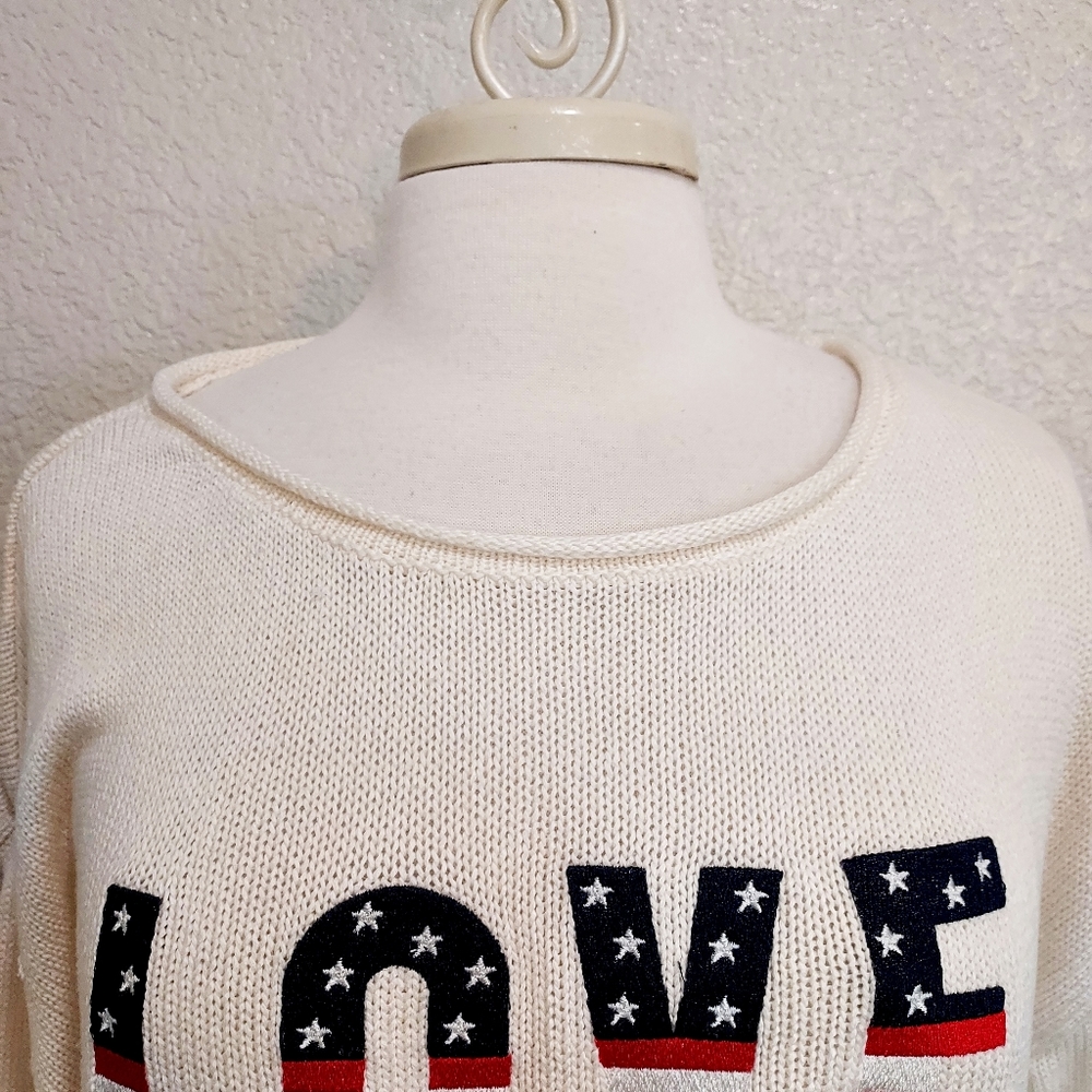 Marled Cream Sweater with "LOVE" lettering in American Flag Colors Size … - Picture 5 of 12